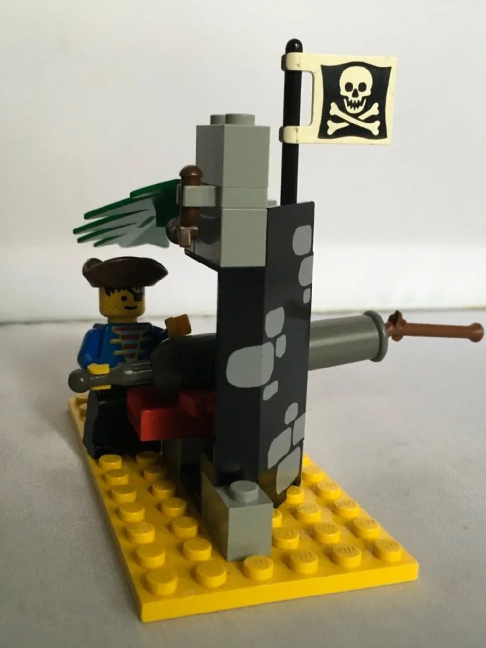 Pirates‎ LEGO Pirates I Battle Cove (1492)